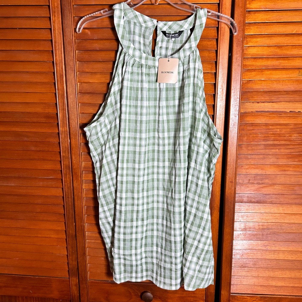 BloomChic Green Gingham Halter Top Plaid Keyhole Back Blouse Plus Size 22-24 NEW